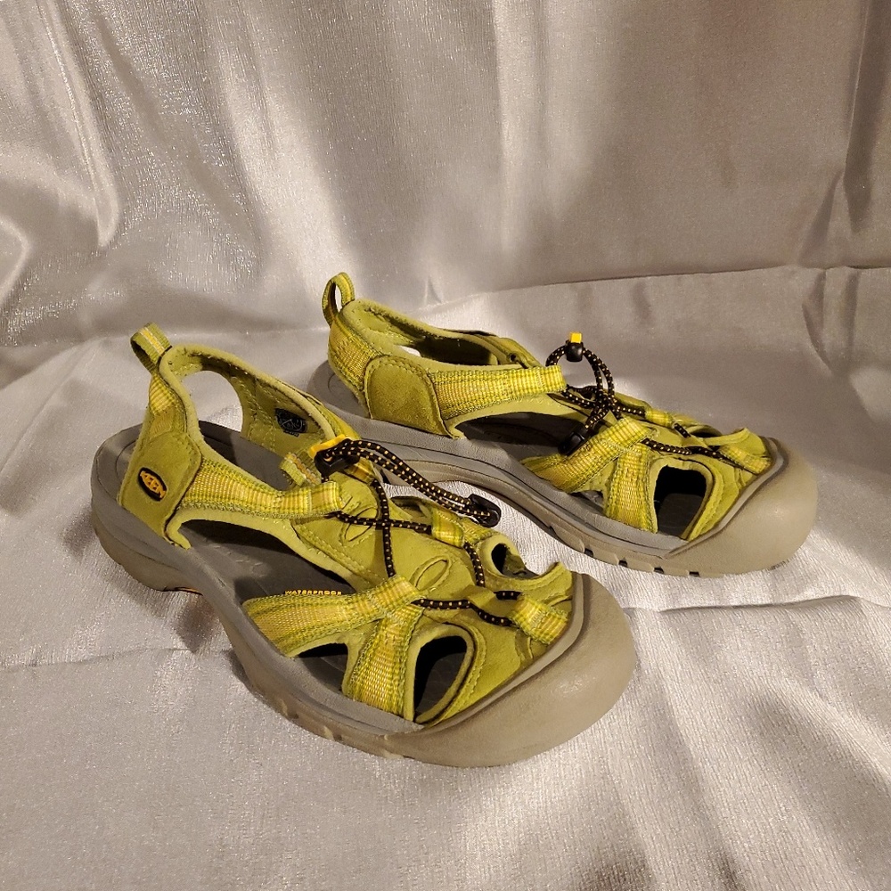 Keen hiking and trail scandals